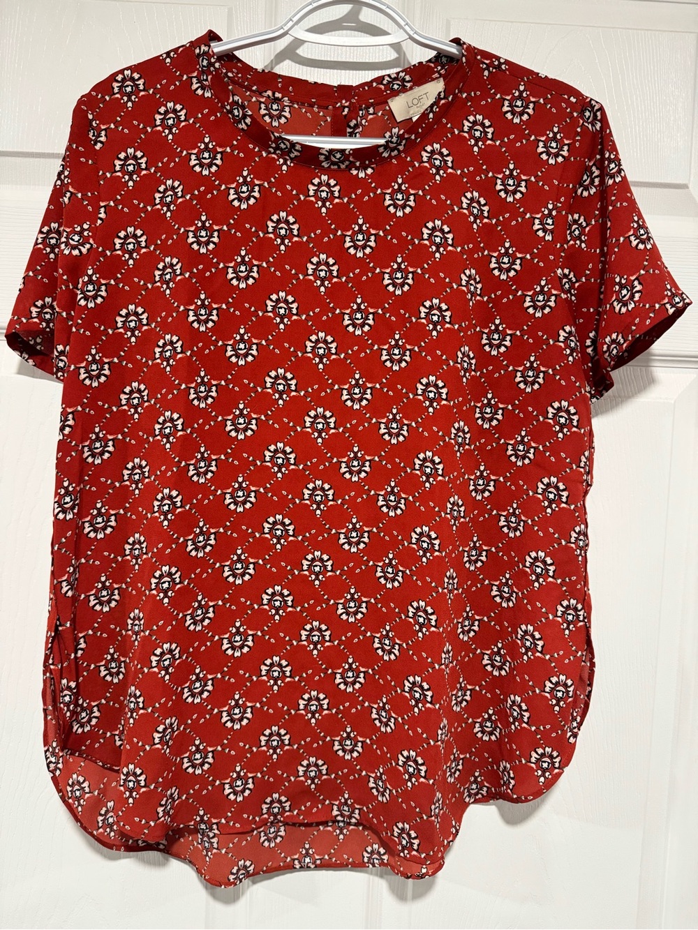 LOFT Red Floral-Print Short Sleeve Blouse
